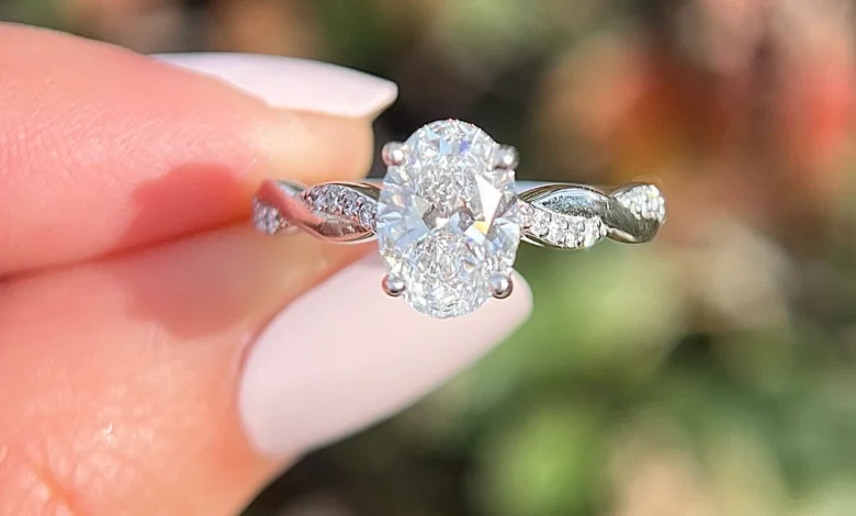 oval diamond ring price
