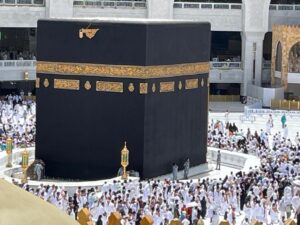 Haram Bound: Seamless Meqaat to Haram Umrah Experience