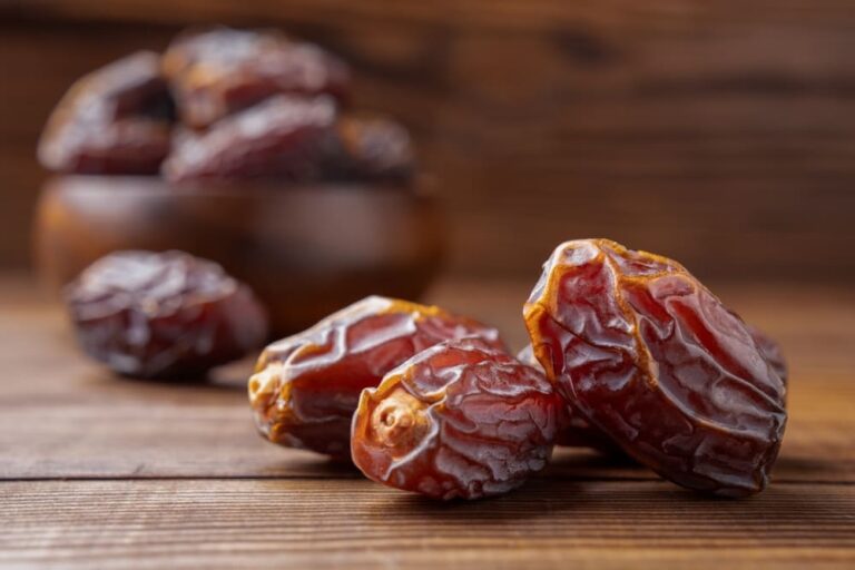Discover the Amazing Health Benefits of Fresh and Premium Dates